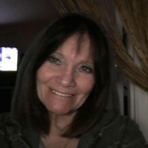 Meet your Posher, Leslie